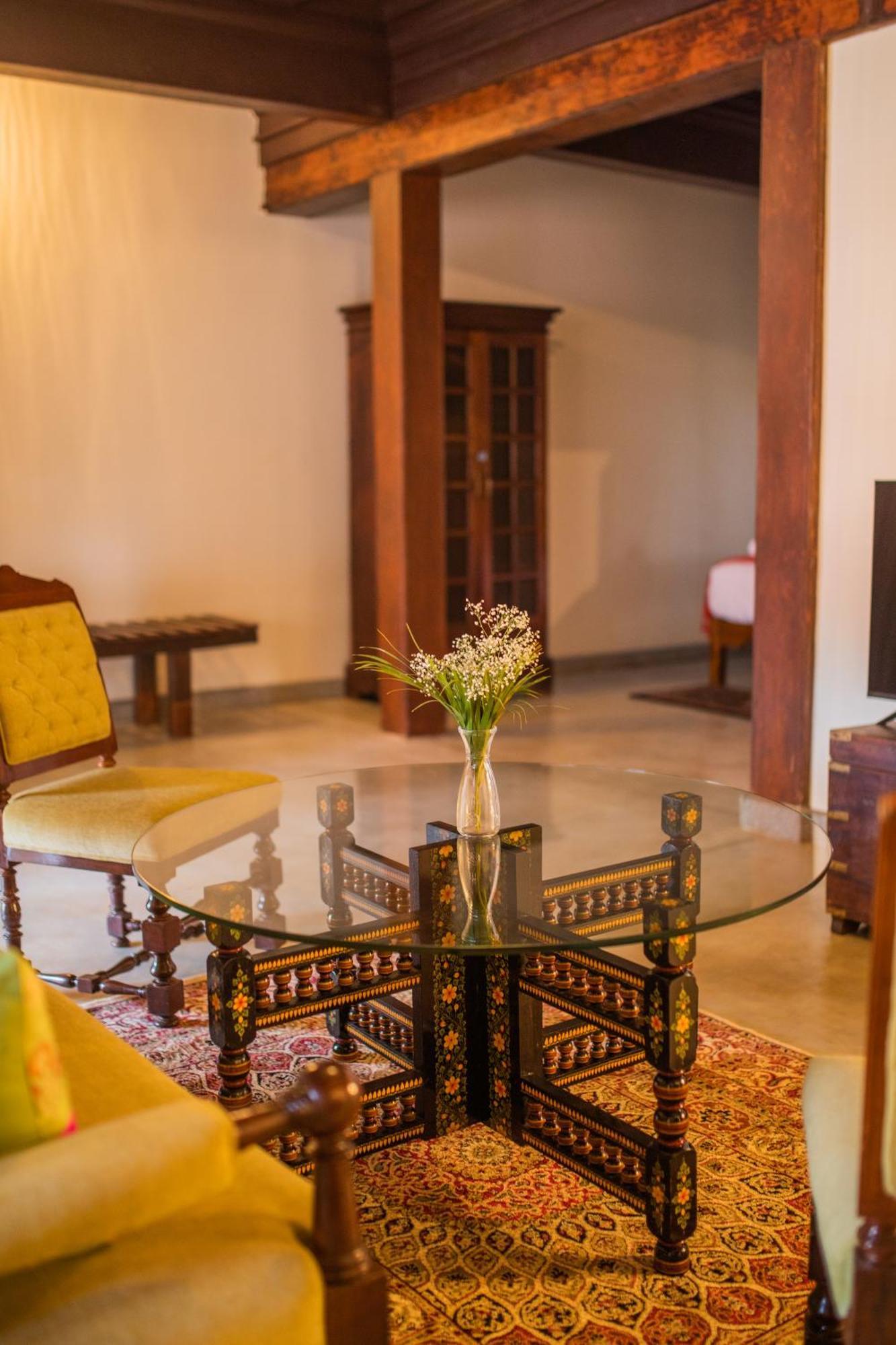Sawantwadi Palace Boutique Art Hotel Exterior foto