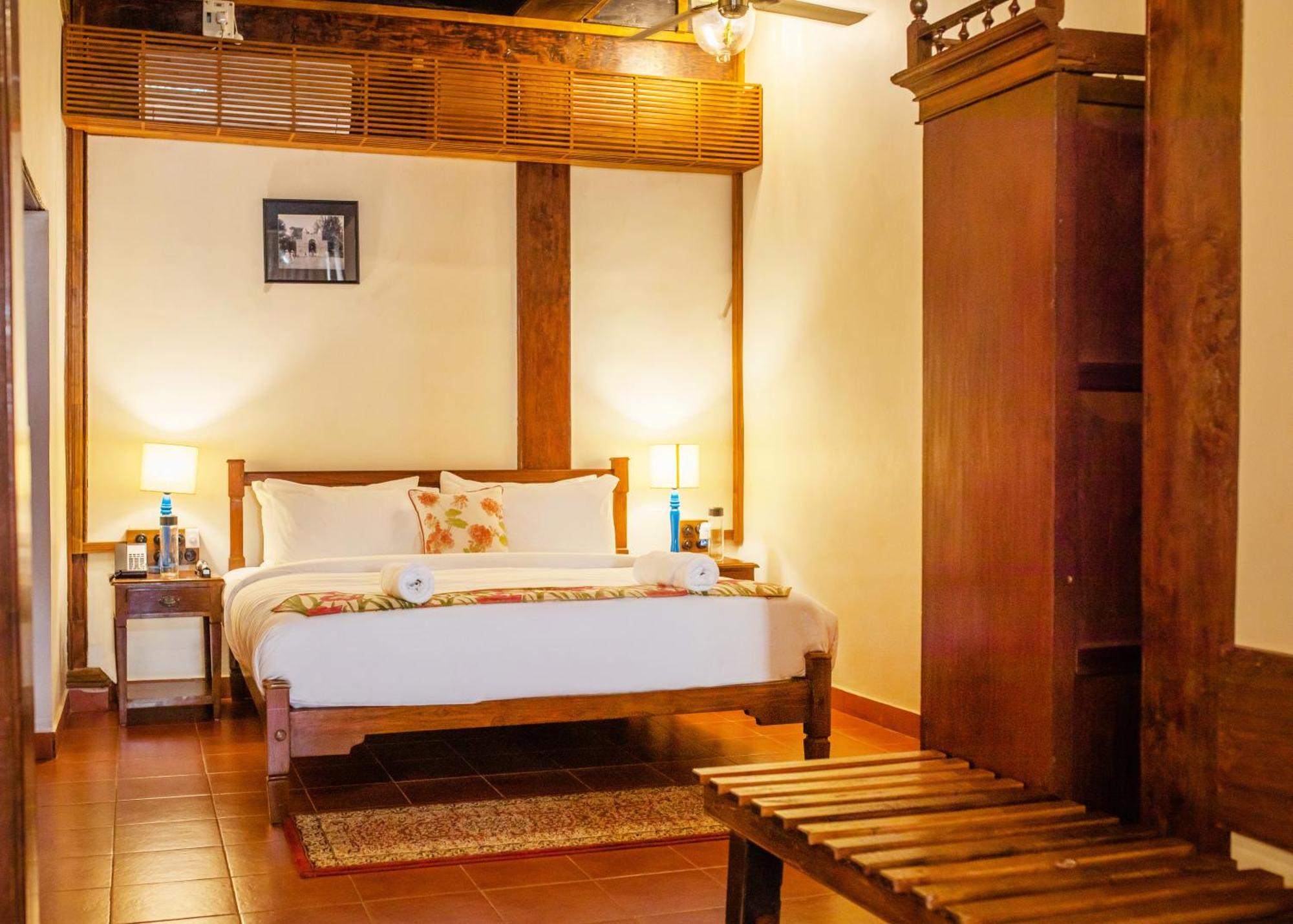 Sawantwadi Palace Boutique Art Hotel Exterior foto