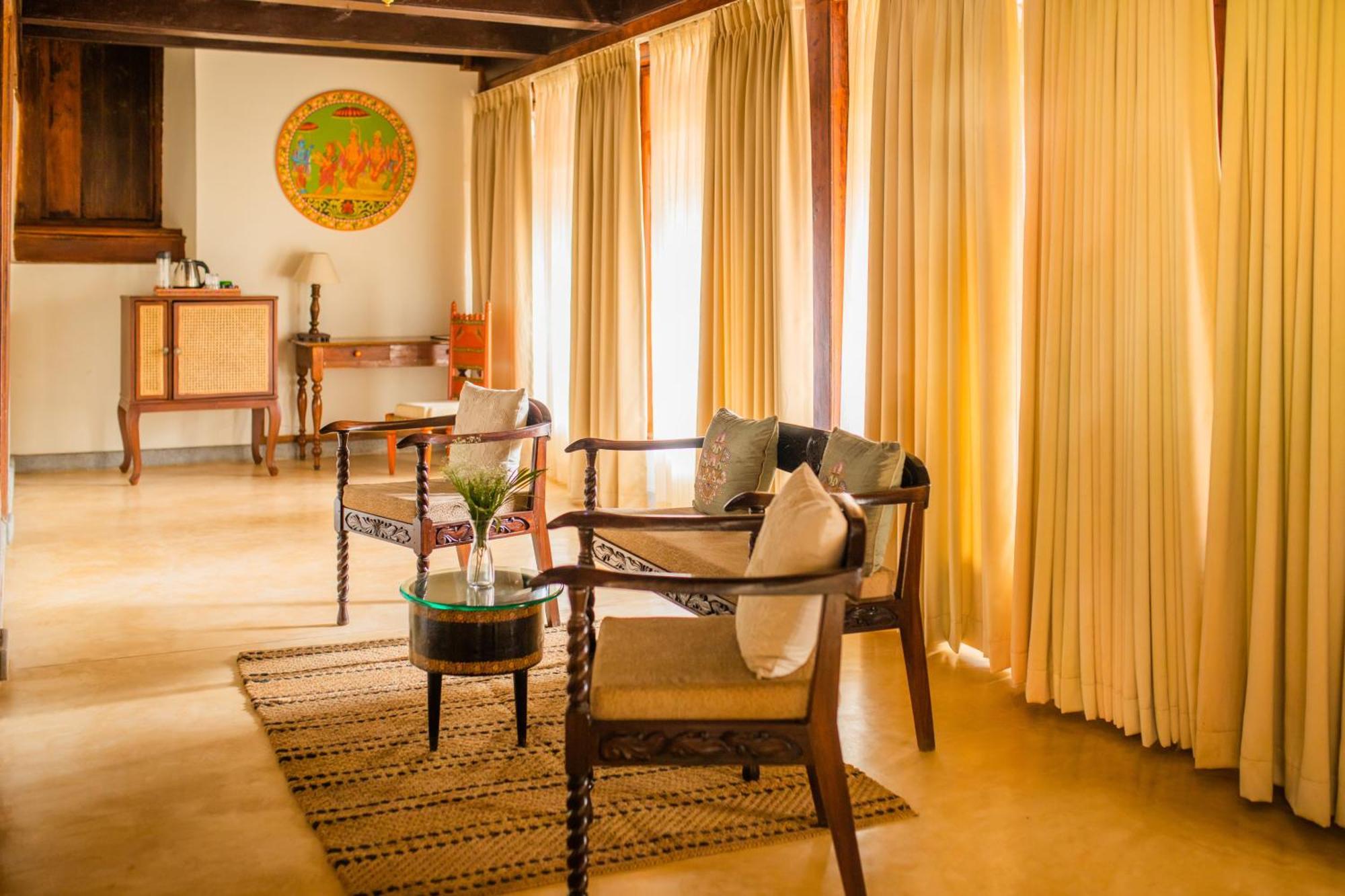 Sawantwadi Palace Boutique Art Hotel Exterior foto